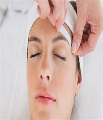 Eyebrow Wax