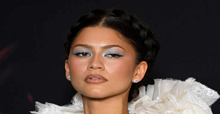 Cool-Toned Makeup Is Trending: Here’s How to Nail the ’90s-Inspired Beauty Look