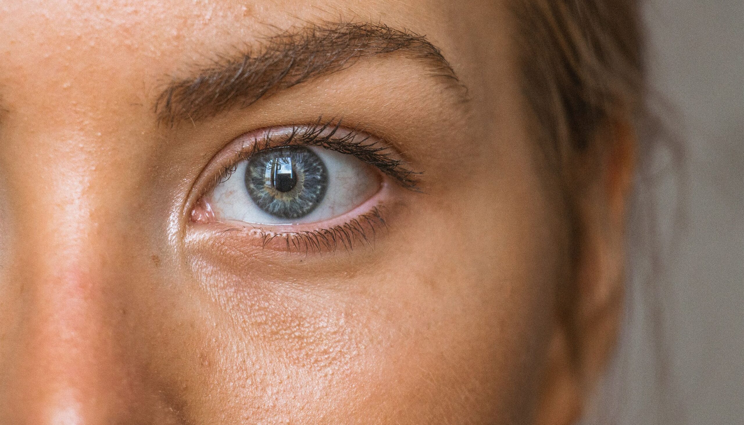 What Is Self-Setting Concealer, and Does It Actually Work?