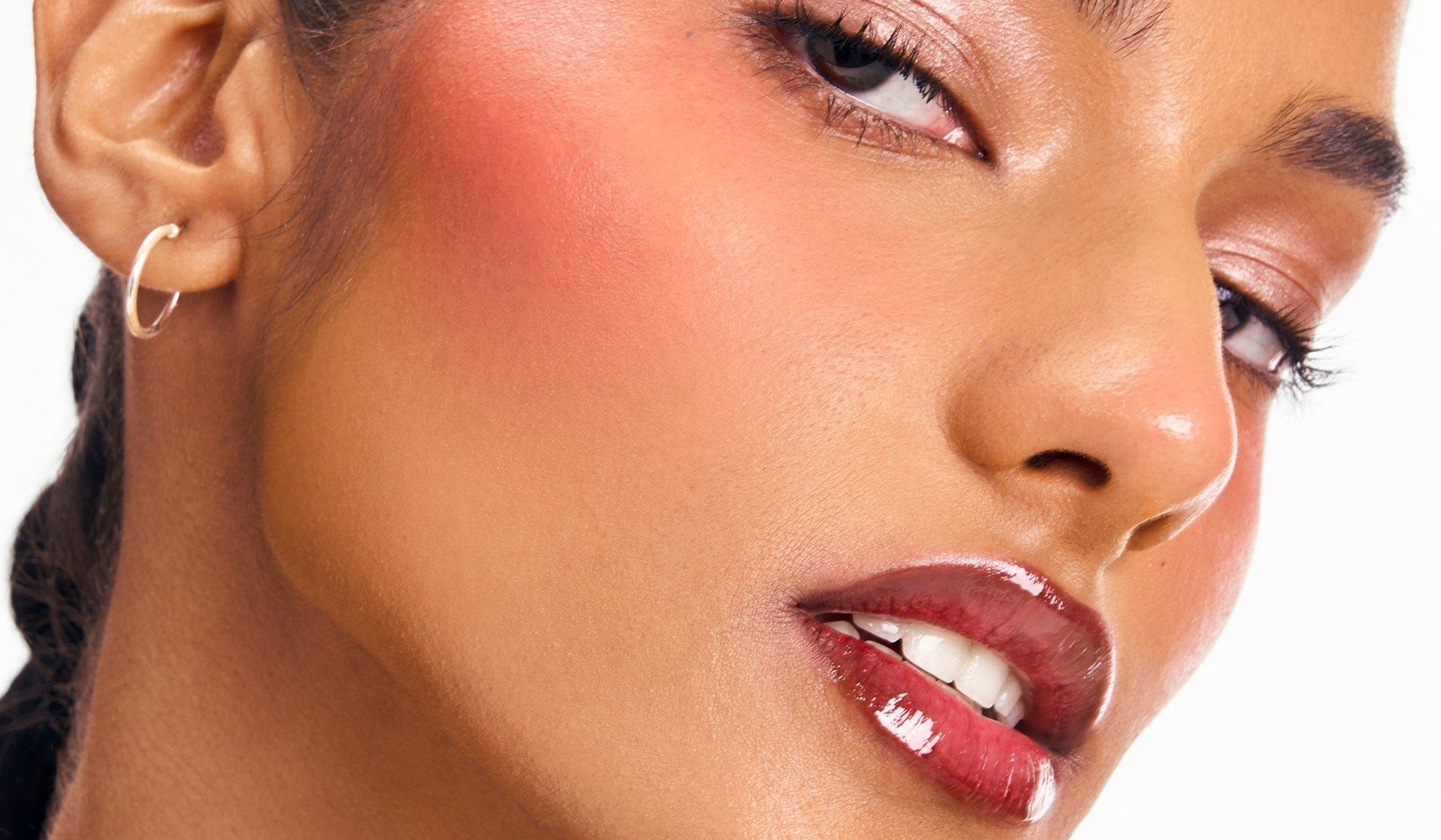The 7 Best Lip Liner Stains You’ll Never Want to Get Ready Without