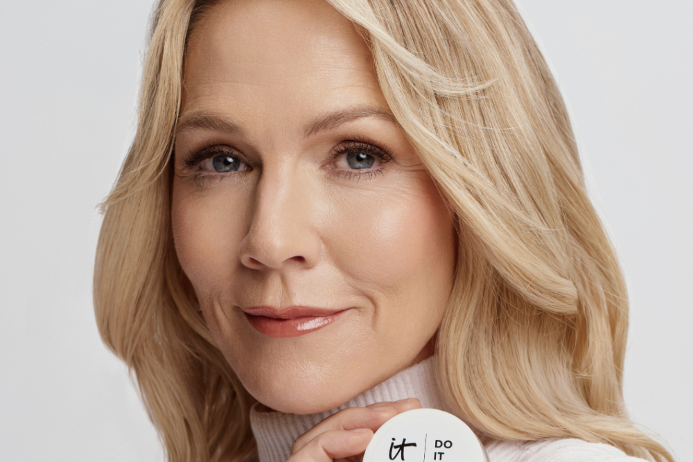 Jennie Garth on Letting Her Real Skin Show With IT Cosmetics