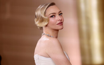 Amanda Seyfried’s Golden Globes Short Princess Nails Are Perfect for Everyday Wear