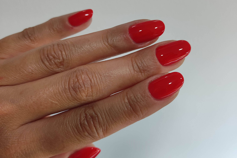 Builder Gel 101: Everything You Need to Know About the Strengthening Nail Treatment