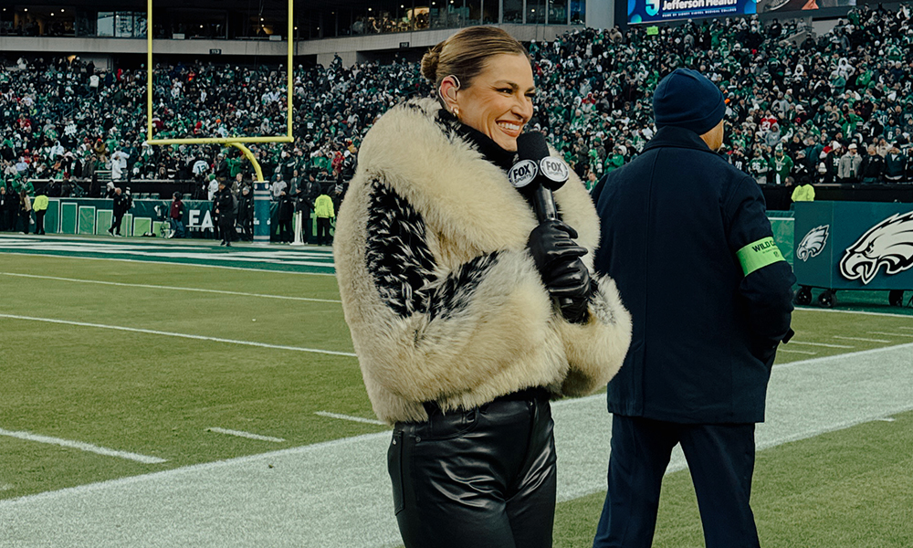 Erin Andrews’ Viral Coat Proved Style Moments Don’t Need a Red Carpet