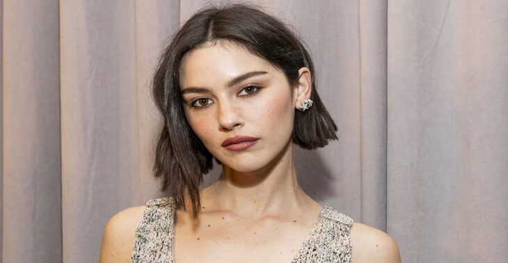 Gracie Abrams Ditches Signature Bob for a Feathered Pixie