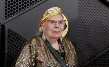 Joni Mitchell’s Grammys Glam Features the Perfect Matte Lipstick for Mature Skin