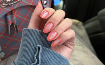 This Is the Simplest Aura Nail Hack We’ve Seen Yet