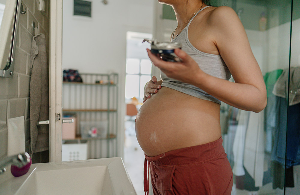 The Best Pregnancy-Safe Skin-Care Routine, According to Experts
