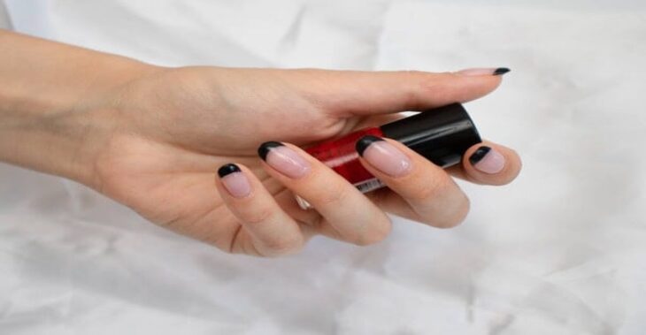 Black French Tips: Your Complete Guide to Mastering This Classic Look